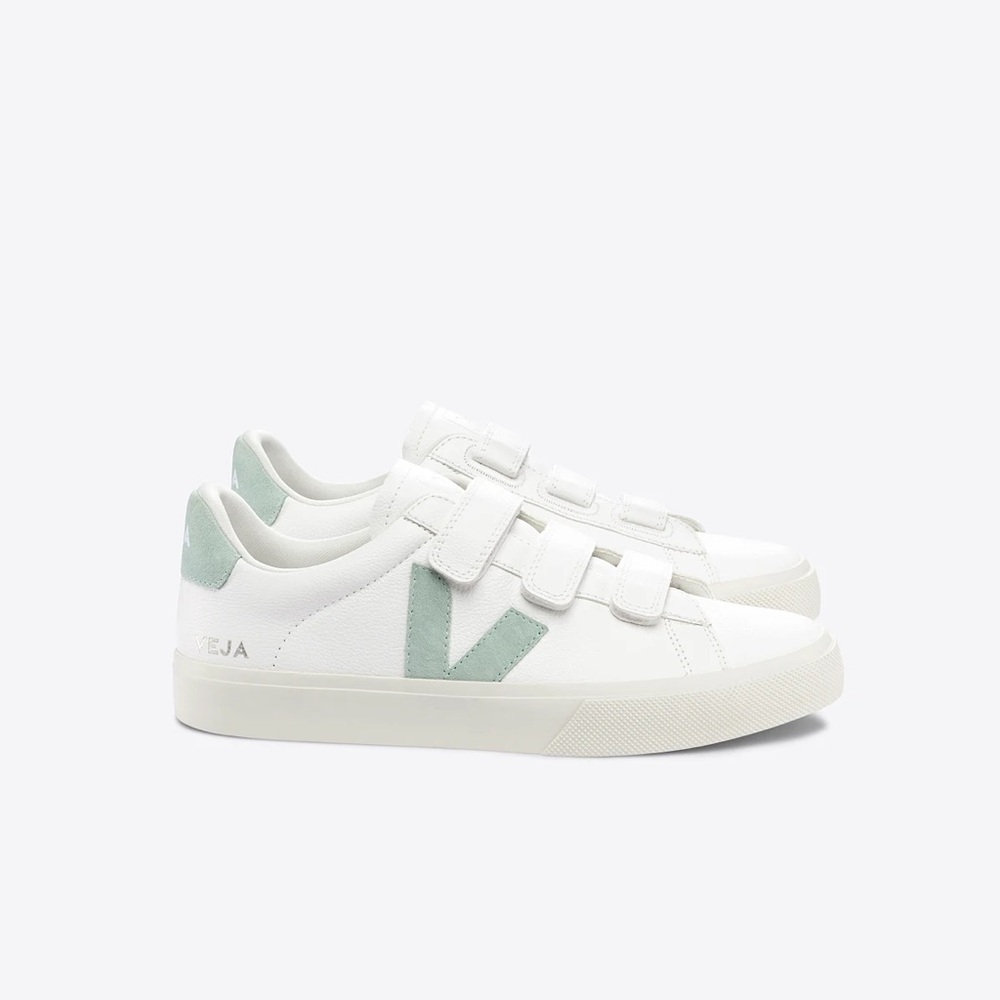 VEJA Recife Matcha Sneakers US8 *NEW with BOX*